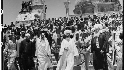 Museo Nazionale Alinari per la Fotografia di Firenze: John Phillips, Testimone del Novecento dall'11 settembre al 26 ottobre 2008