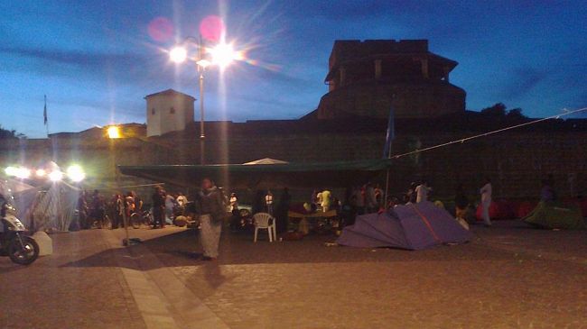 Tendopoli alla Fortezza, Bargellini: ''Resistiamo''