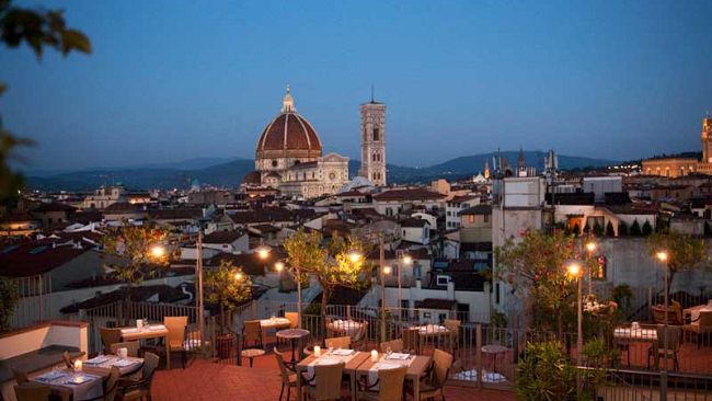 Loggia in piazza dell'Unità, concessa una deroga ai limiti di sopraelevazione
