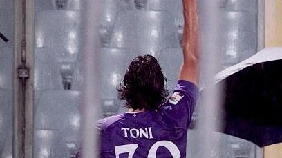 Un lampo di Ljajic e un fulmine di Toni battono la Lazio