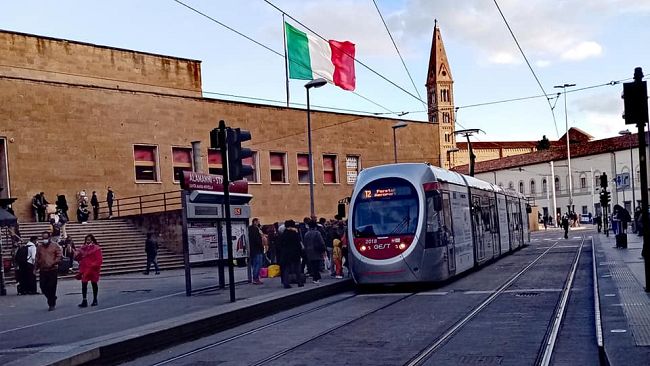 Fermata Alamanni: vendeva biglietti del tram contraffatti