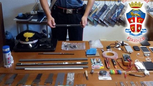 Bancomat di Firenze: skimmer in centro, clonate altre carte