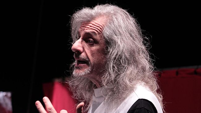 Bergonzoni torna a Prato dopo 15 anni 