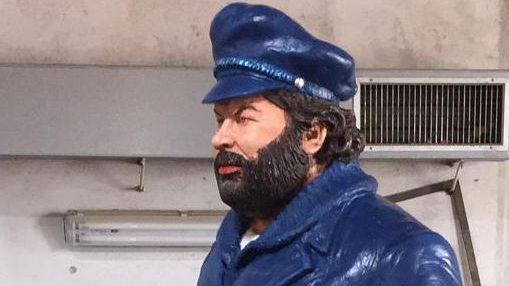 Livorno:  la statua di Bud Spencer rimossa per restauro