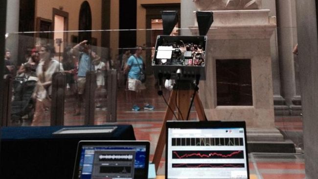 David di Michelangelo stabile, in attesa della piattaforma antisismica