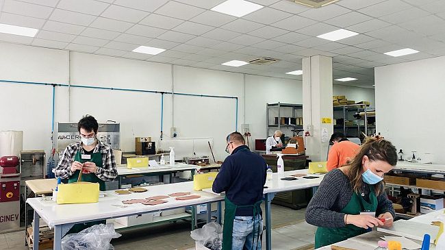 Alta Scuola di Pelletteria Italiana: 12 borse di studio con CR Firenze