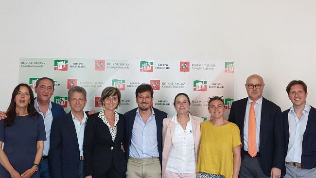 Mobilità: la destra accusa il PD di trascurare i pendolari