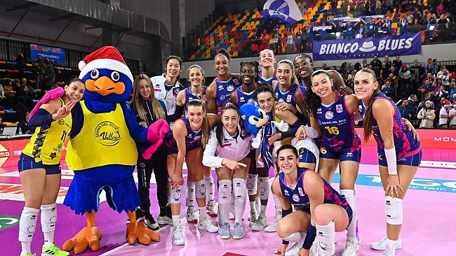 Savino Del Bene Volley sconfigge 3-0 Bergamo