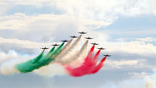 Il Tricolore tinge il cielo di Tirrenia