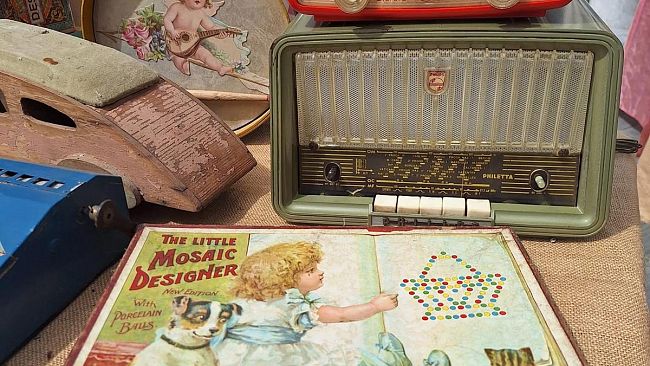 Piccolo antiquariato e vintage a Lastra a Signa