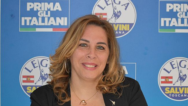 Minacce e liti alla piscina Costoli