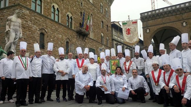 1.000 cuochi a Firenze: oggi la chiusura del congresso nazionale nel salone dei Cinquecento