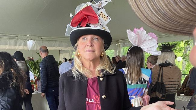 Quasi in 200 per il Concorso 'Il cappello più bello per Corri la Vita'