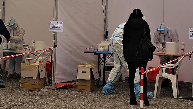 Coronavirus Toscana: 444 nuovi casi e 15 decessi