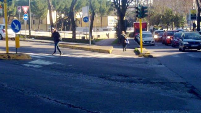 Firenze, ciclisti non si accontentano: ''Solo piste lasciate a metà''