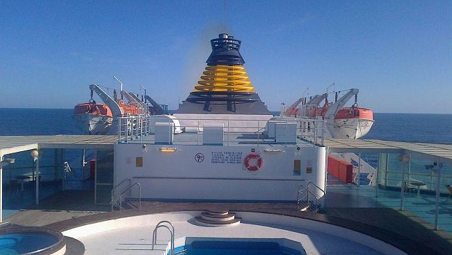 Giglio, riprese le corse dei traghetti da e per l'isola