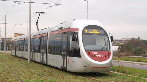 Tramvia più lunga: scambiatore su Firenze Pisa Livorno ed A1
