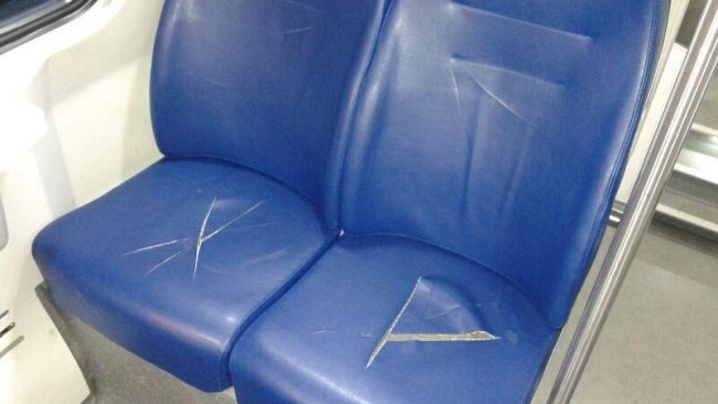 Tra disservizi ed atti vandalici la vita dei pendolari toscani in stazione