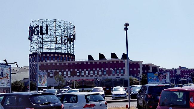 Nuovi negozi ai Gigli, ecco le aperture in programma