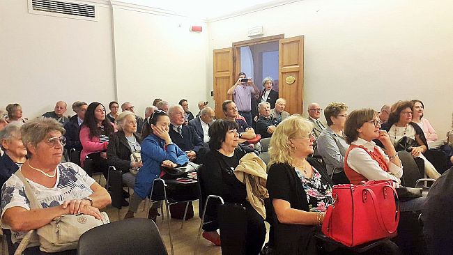 Civismo, amministrare da cittadini: le esperienze di Fiesole, Vaglia, Viareggio e Volterra