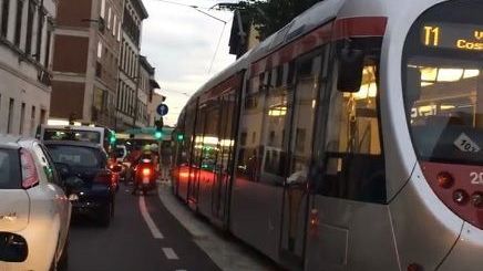 Tramvia: carotaggi per la verifica dell'asfalto lungo la Linea 3