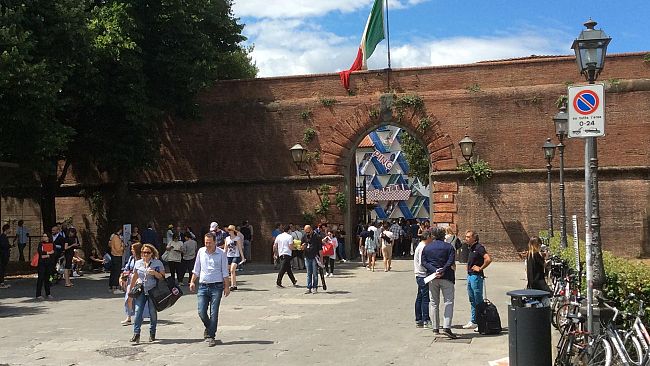 Fortezza, marijuana ed hashish nascosti nei cespugli