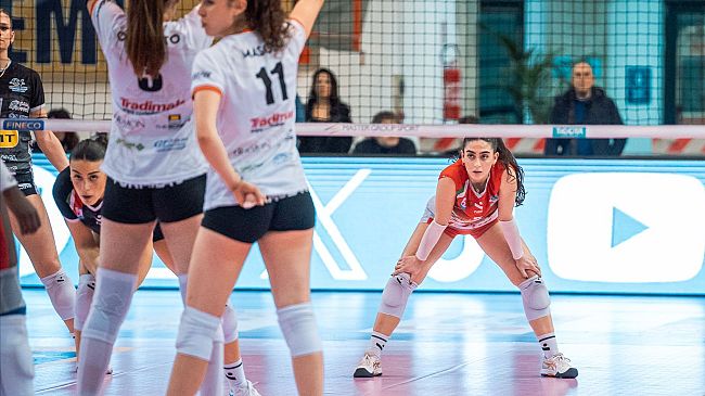 Volley, colpo Bisonte Firenze: presa Sofia Valoppi