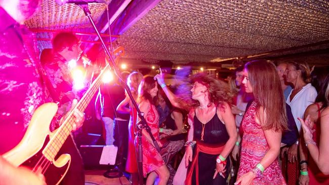 Red Passion Party No fear, serata benefica al Twiga  
