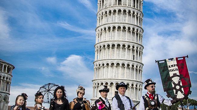 Primo fine settimana d'estate: musica e feste, cibo e miss e rievocazioni storiche