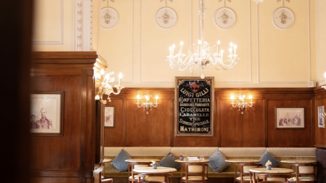 Chiude per lavori il Caffè Gilli