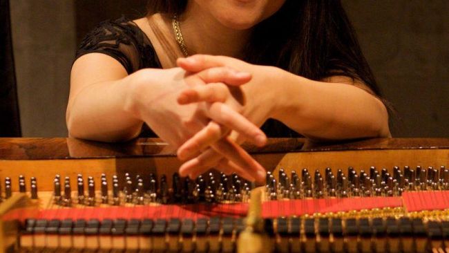 La pianista Jin Ju in concerto