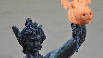 Toscana, basta arte meglio esporre vestiti, scarpe e lampredotto