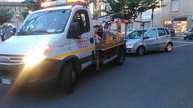 Sicurezza Stradale: la prossima settimana tornano i controlli sull’uso del cellulare alla guida