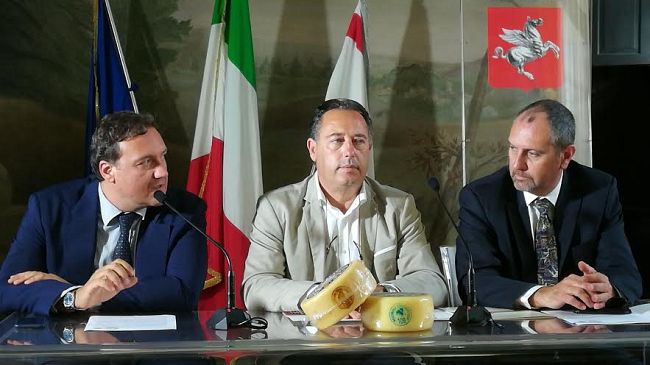 Pecorino Toscano: 6000 addetti, utile anche per il paesaggio