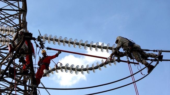 Elettrodotto Elba, 20 anni di attesa: sarà demolito ed interrato