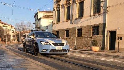 Nella cassetta della posta c'era la droga