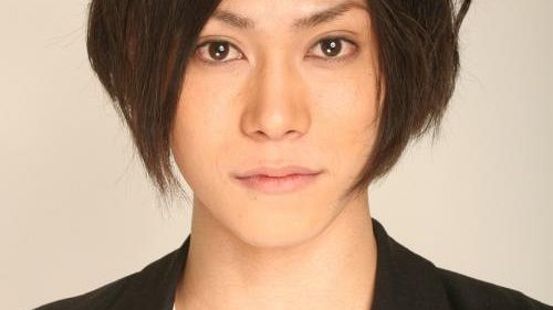 Aperitivi: una sosta tra auto di lusso e Sushi