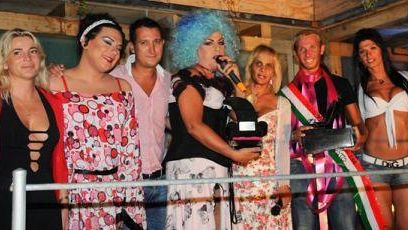 Friendly Versilia: maratona sui tacchi ieri sera sulla marina di Torre del Lago (LU)