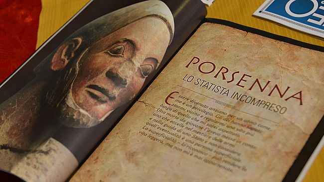 Chiusi: gli etruschi si raccontano al teatro con Archeo