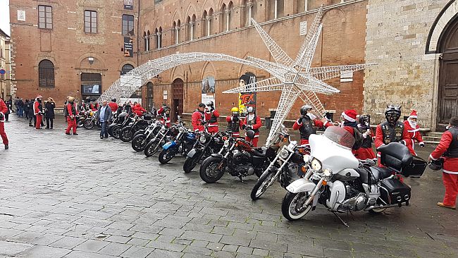 Babbo Natale in Harley. Come arriverà la Befana senese? Ecco il programma
