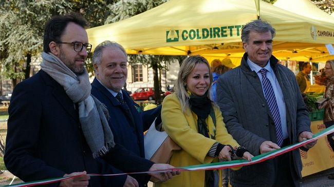 Campagna Amica, il mercato mensile in piazza a Firenze