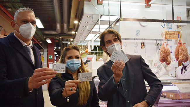 'Spesa del Fiorentino', cento giovani aiutano le botteghe storiche