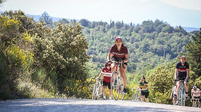 Eroica Montalcino 2023: 2200 ciclisti da 39 Paesi