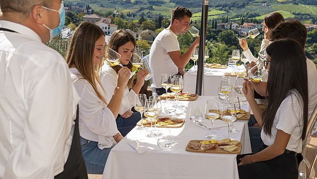 Riapre Vernaccia di San Gimignano Wine Experience