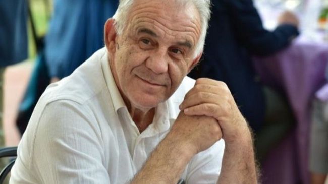 Rondinella, dietrofront: il ds Mamma resta
