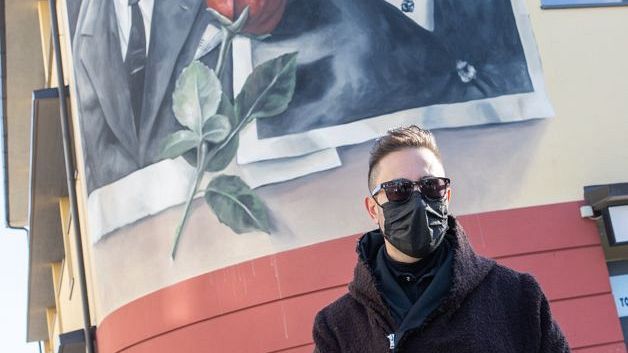 Empoli, ecco il grande murales per Rina Chiarini e Remo Scappini