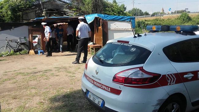 Sgomberato un insediamento abusivo: invasione di terreno privato