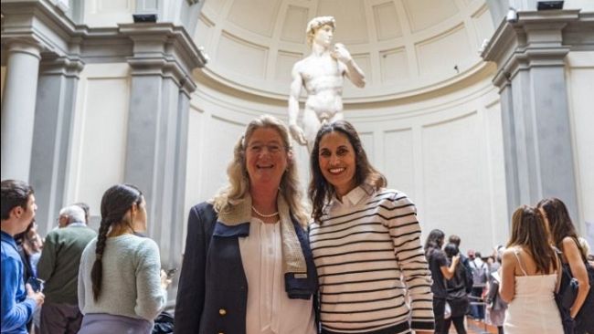 Hope Carrasquilla a Firenze ha visitato il David 'nudo'