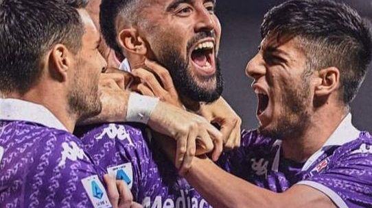 Fiorentina terza, Cagliari battuto 3-0