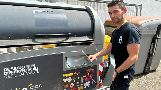 Gavinana: danneggiamenti dolosi ai cassonetti digitali